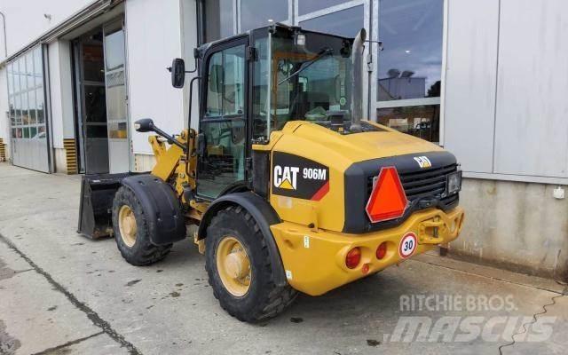 CAT 906M Chargeuse sur pneus