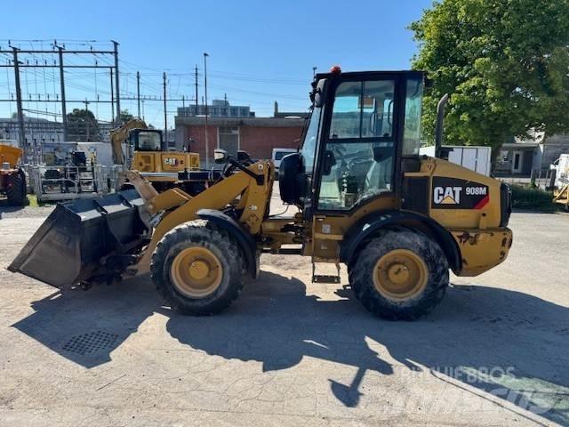 CAT 908M Chargeuse sur pneus
