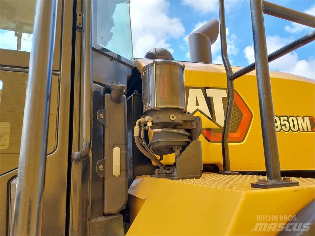CAT 950M Chargeuse sur pneus