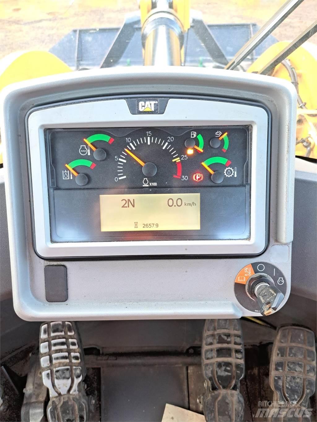 CAT 950M Chargeuse sur pneus