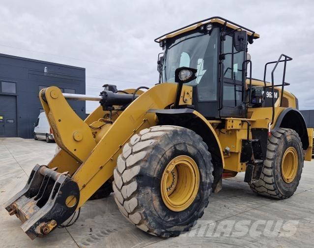 CAT 962M Chargeuse sur pneus