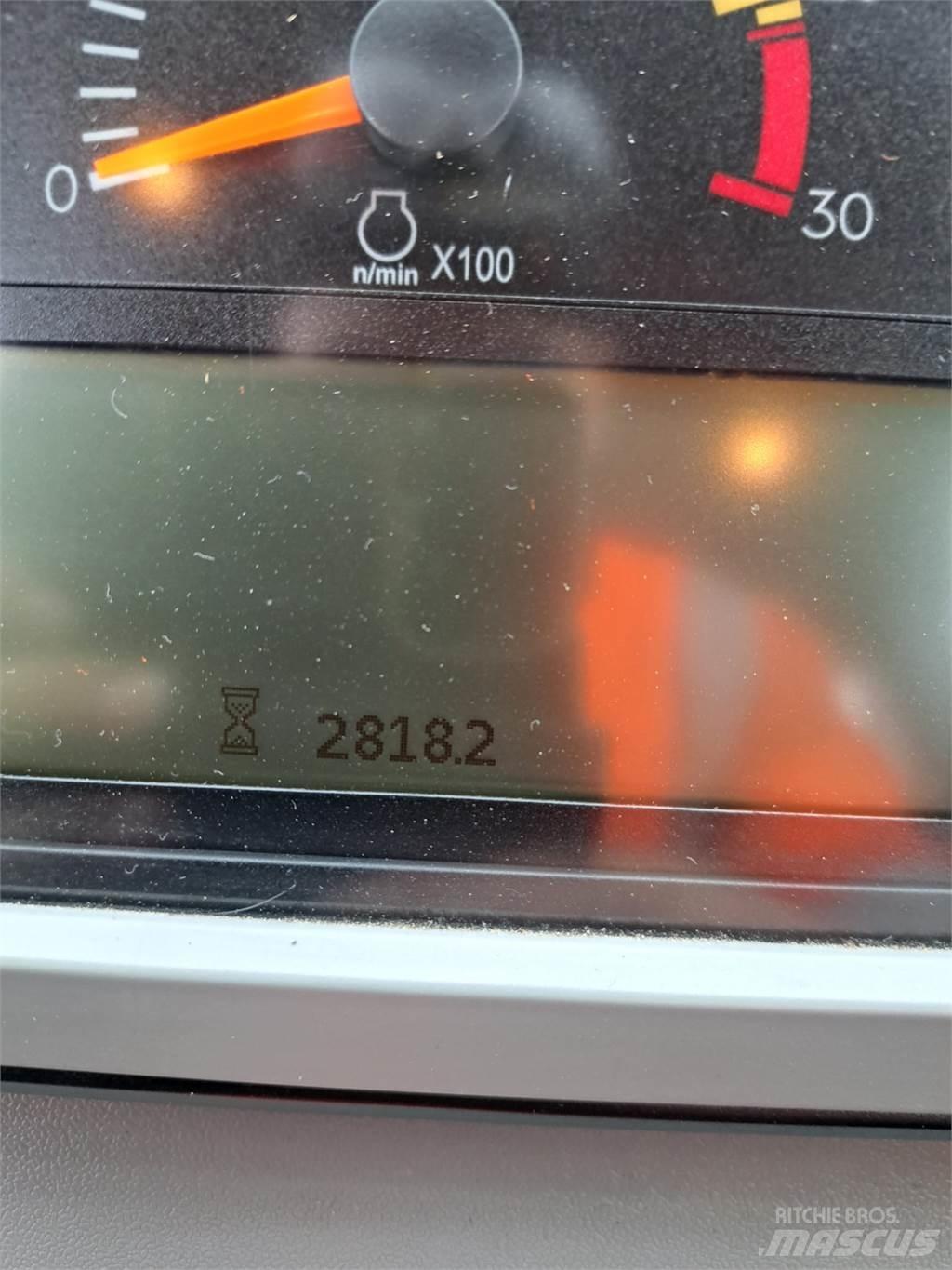 CAT 962M Chargeuse sur pneus
