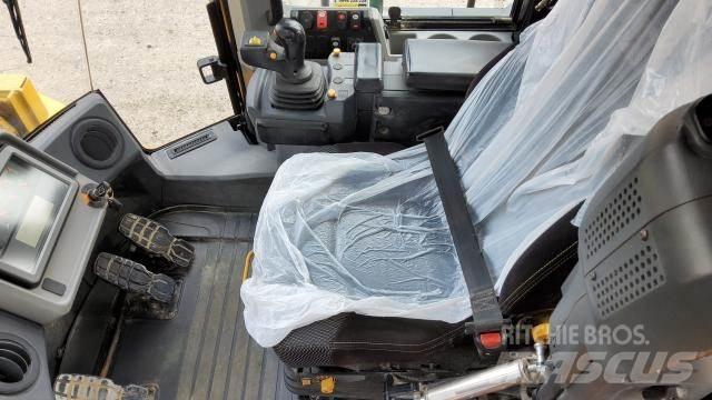 CAT 962M Chargeuse sur pneus