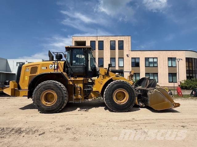 CAT 966 Chargeuse sur pneus