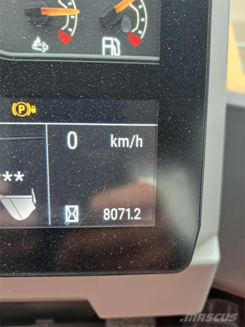 CAT 982 Chargeuse sur pneus