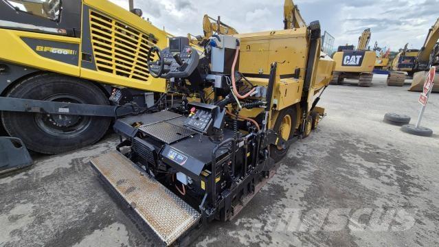 CAT AP300F Finisseur