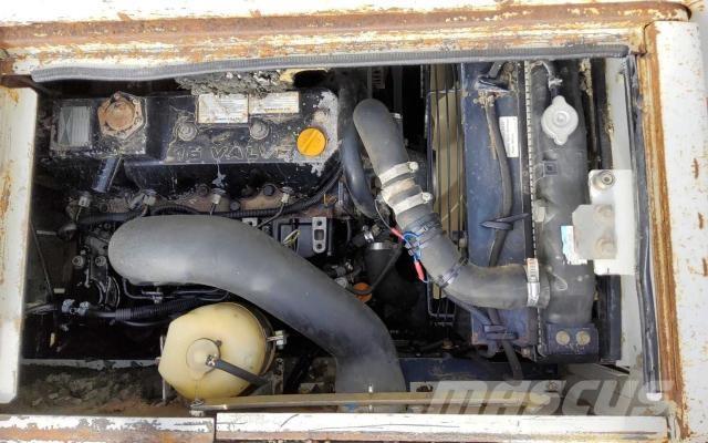 Takeuchi TCR-50 Tombereau sur chenilles