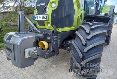 CLAAS Axion 830 Tracteur
