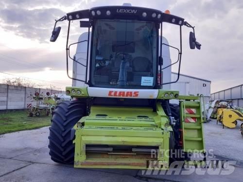 CLAAS Lexion 670 Moissonneuse batteuse