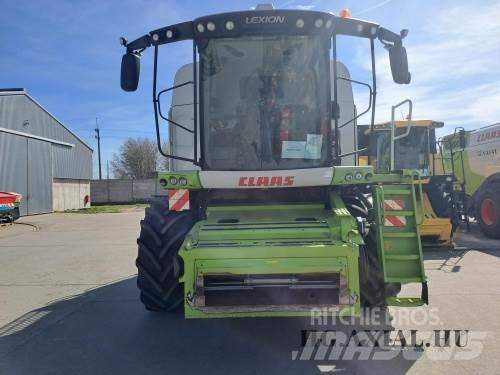 CLAAS Lexion 670 Moissonneuse batteuse