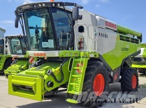 CLAAS Lexion 750 Moissonneuse batteuse