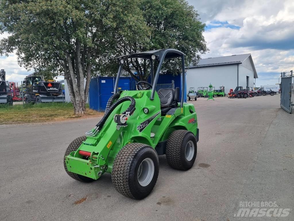 Avant 528 Chargeuse compacte