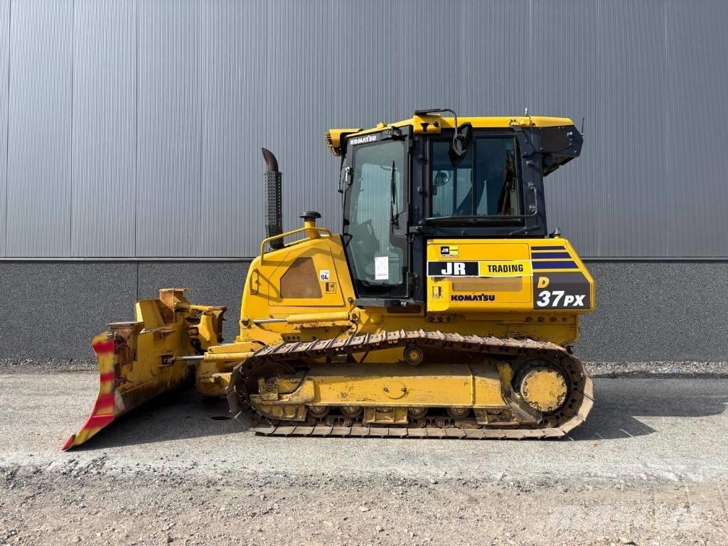 Komatsu D37 PX-23 Bouteurs sur chenilles