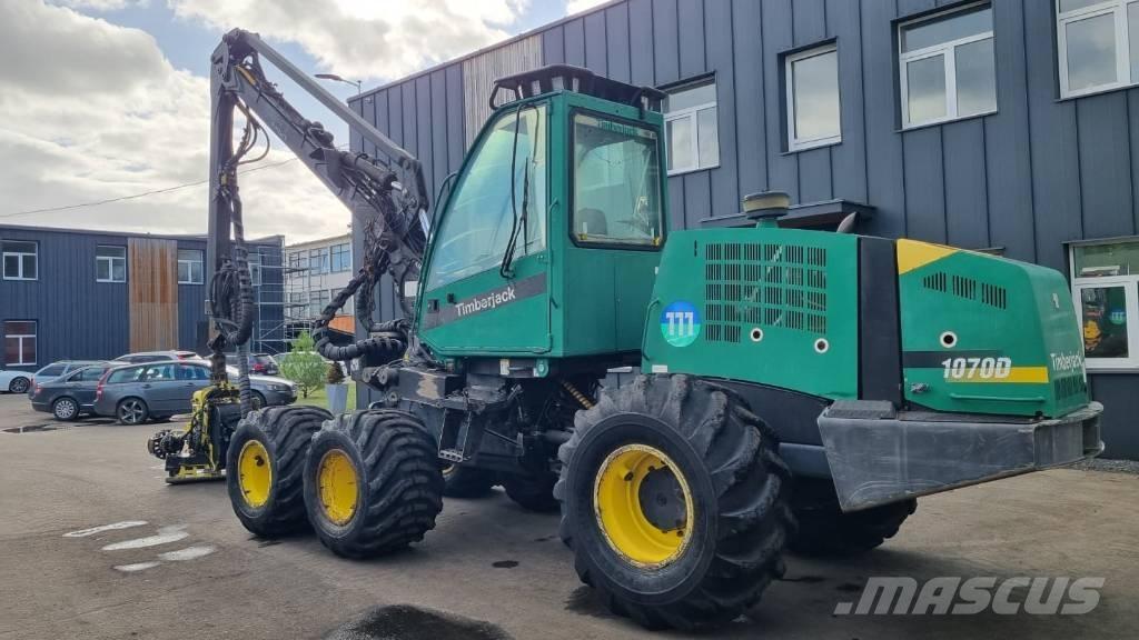 John Deere 1070 D Abatteuse