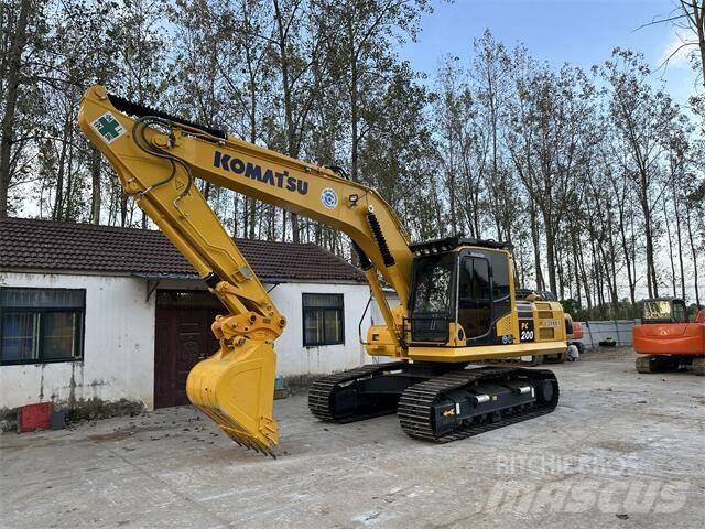 Komatsu PC200-8 Pelle sur chenilles