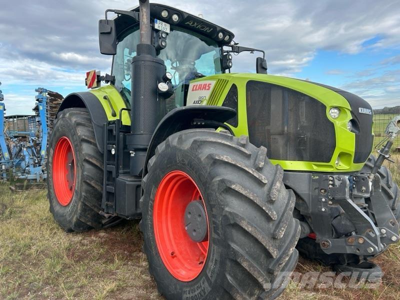 CLAAS Axion 950 Tracteur