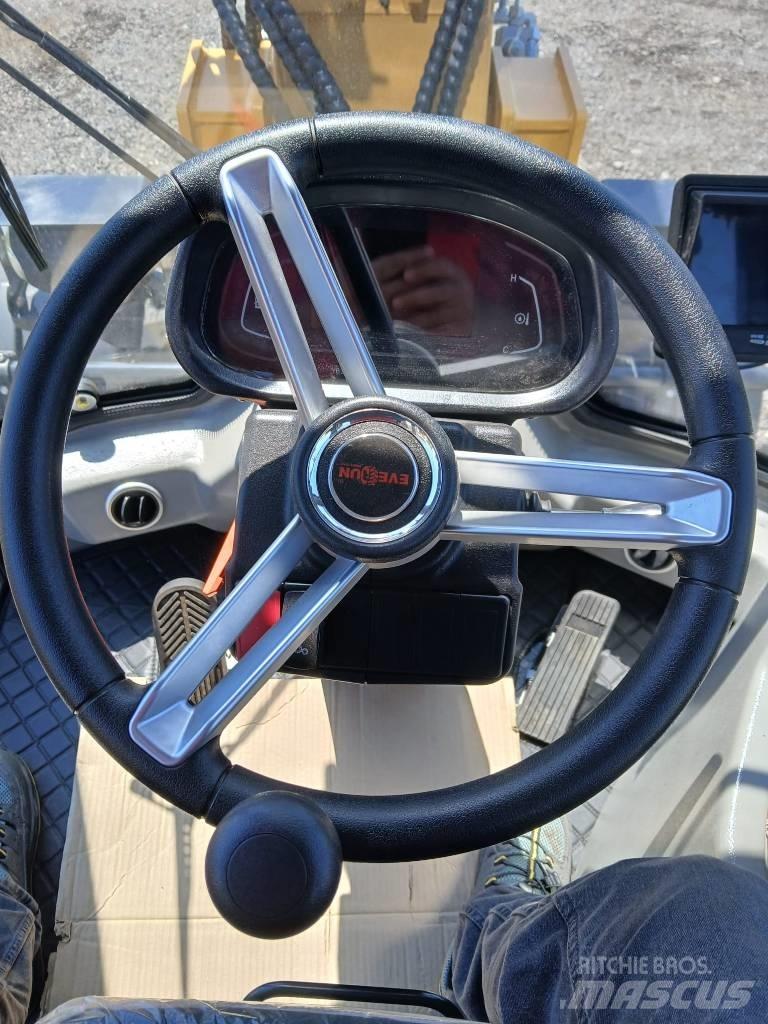 Everun ER 2500 Chargeuse sur chenilles
