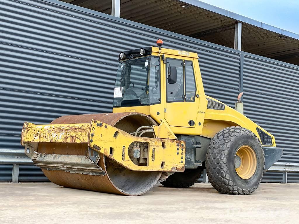 Bomag BW 213 D H-4 Rouleaux monocylindre