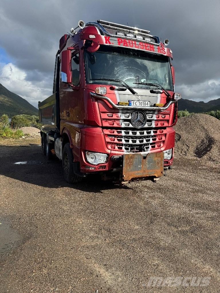 Mercedes-Benz Arocs Camion benne