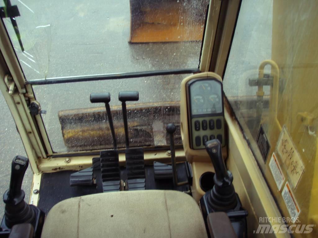 CAT 307 Mini pelle 7t-12t