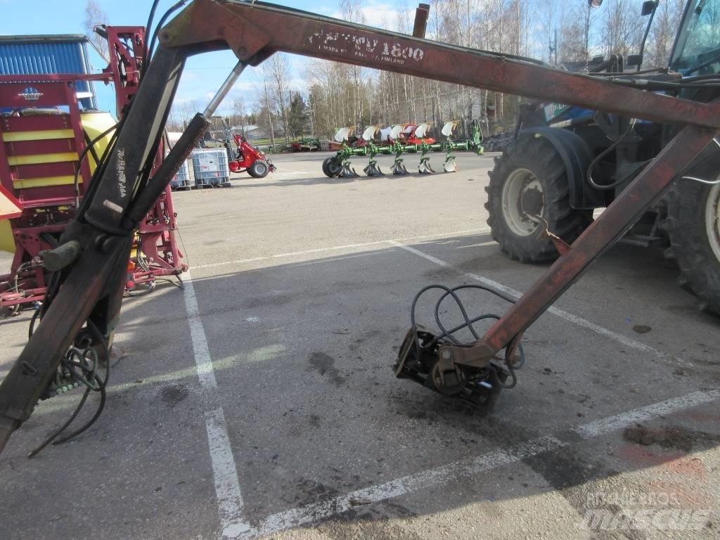 Patu 1800 Grue, Chargeur
