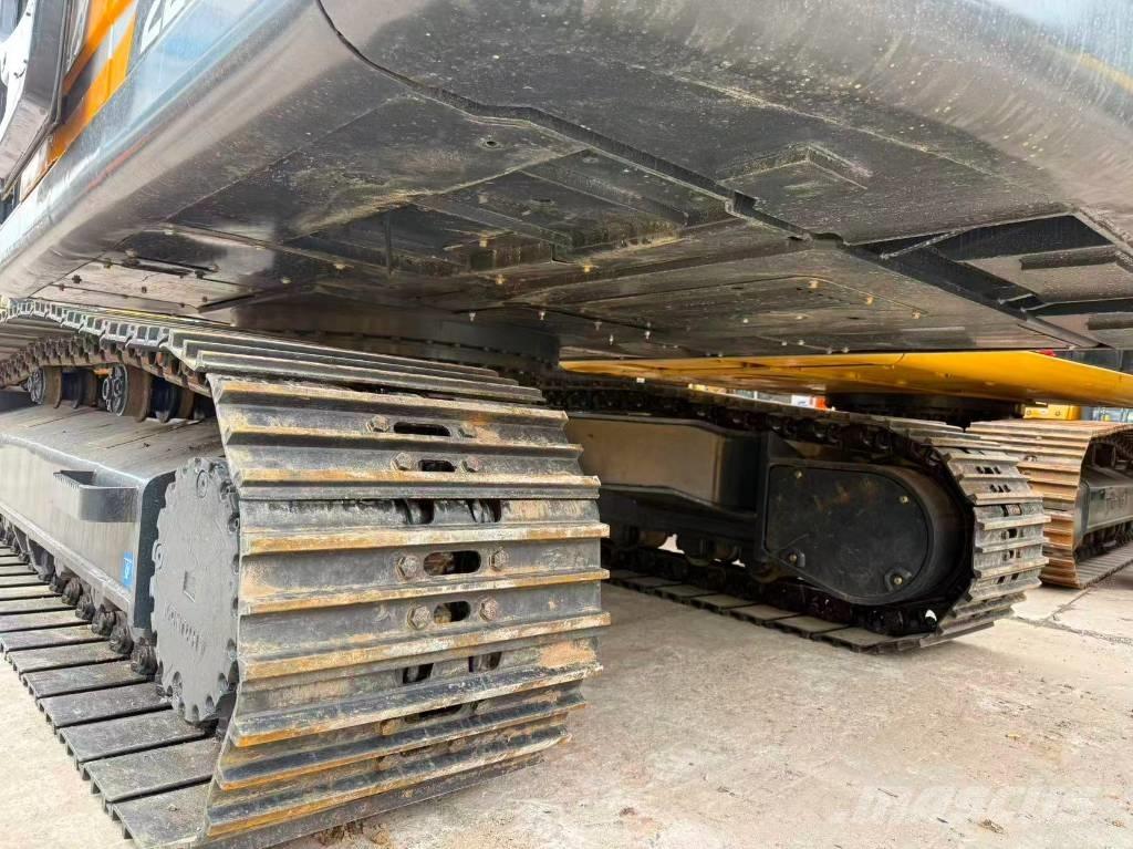 Hyundai R220LC-9S Mini pelle 7t-12t