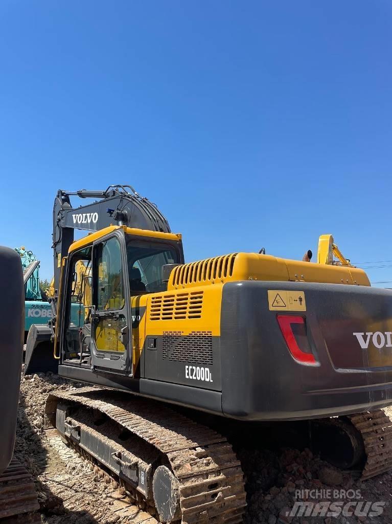 Volvo EC200 Pelle sur chenilles