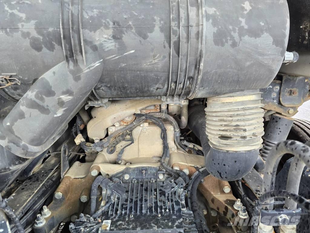 MAN 28.400 Camion ampliroll