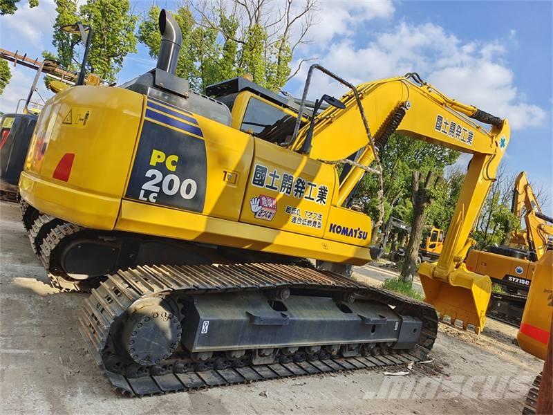 Komatsu PC 200 Pelle sur chenilles