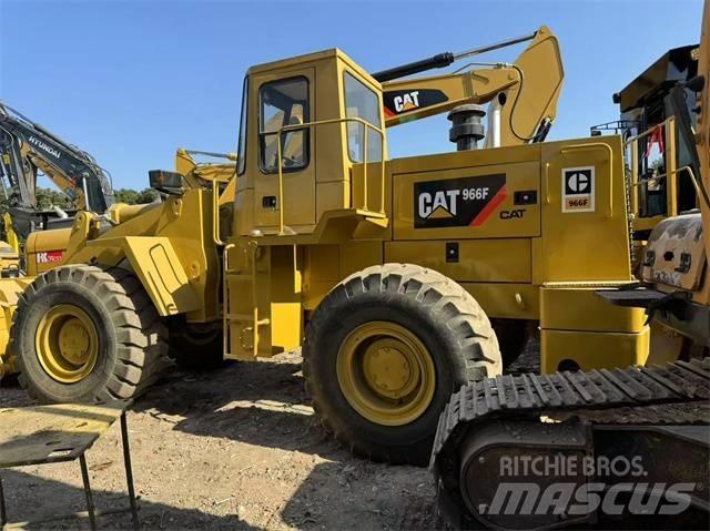 CAT 966 F Chargeuse sur pneus