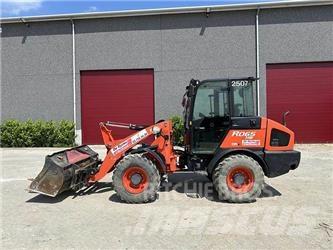 Kubota DR2507 Chargeuse sur pneus