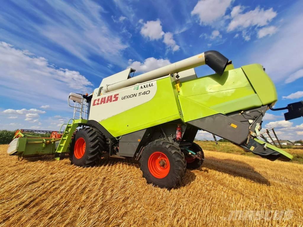 CLAAS Lexion 540 Moissonneuse batteuse