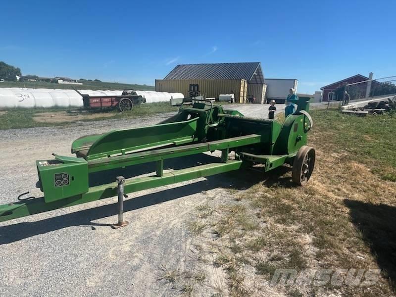 John Deere 3950 Ensileuse occasion
