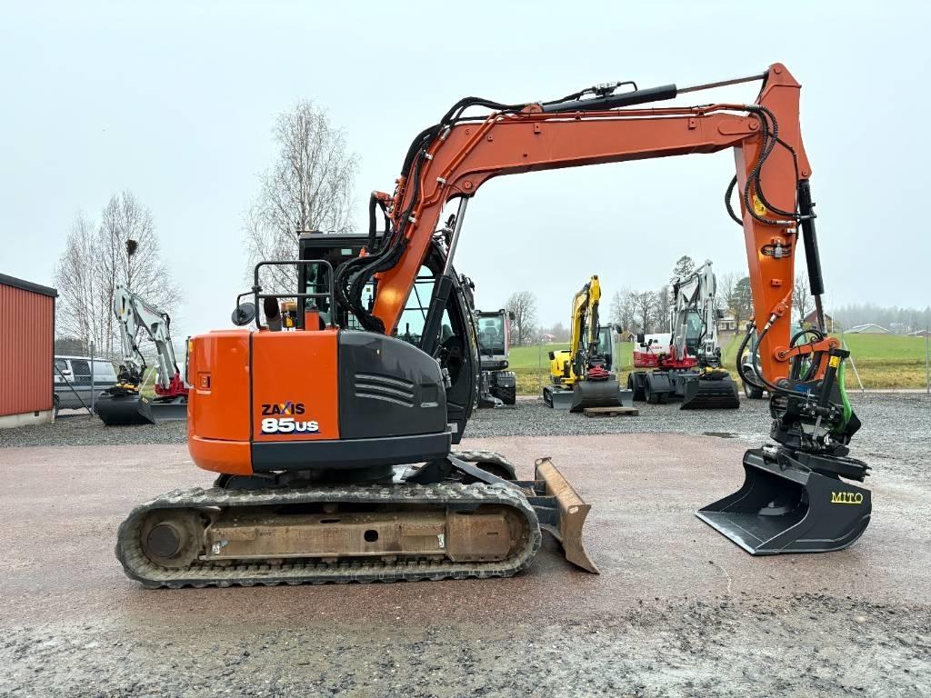 Hitachi ZX85US-6 Mini pelle 7t-12t