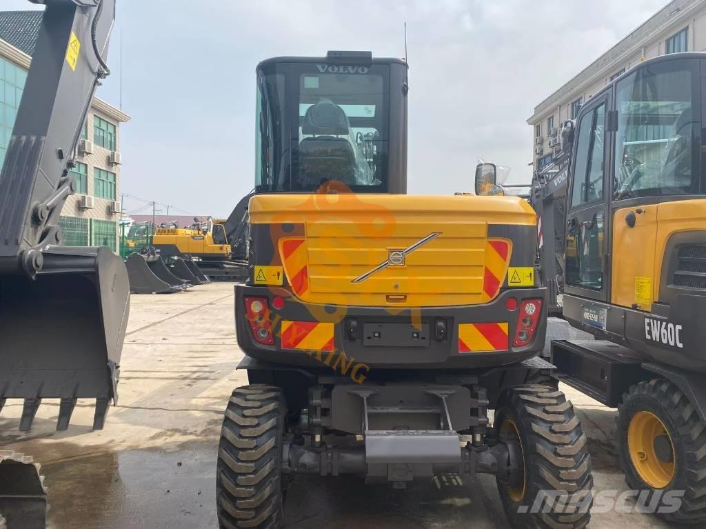 Volvo EW 60w vs Pelle sur chenilles