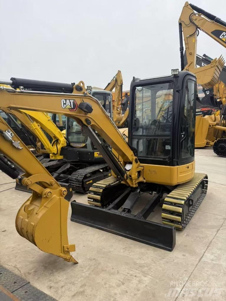 CAT 303.5 E Mini pelle < 7t