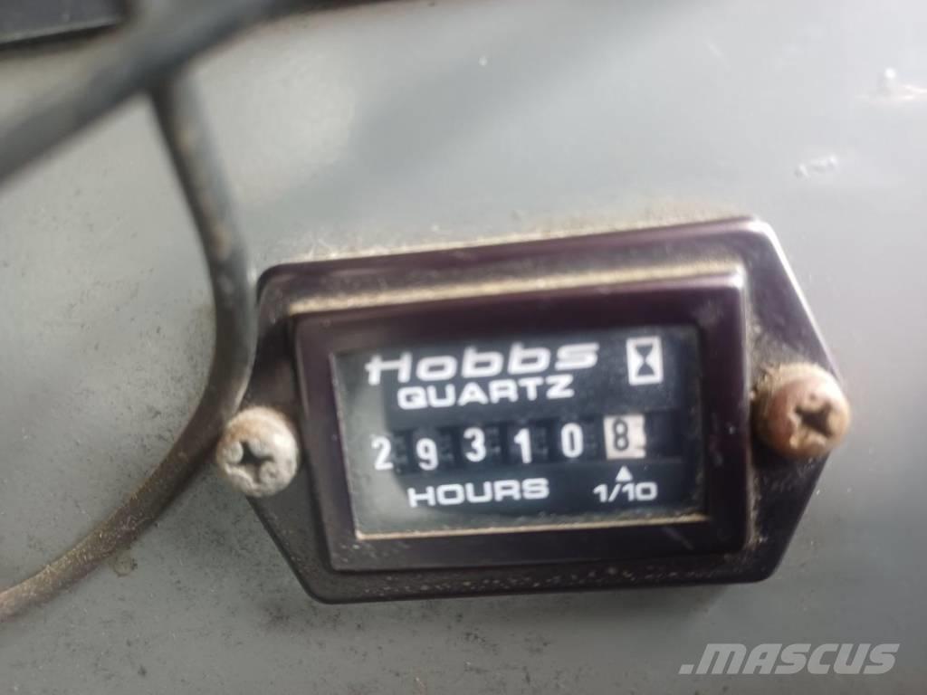 Kobelco CKE 2500 Grue sur chenilles