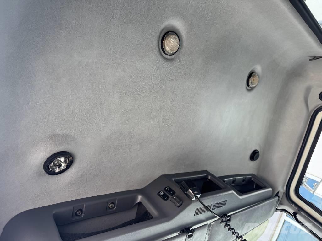 Mack GU713 Camion benne