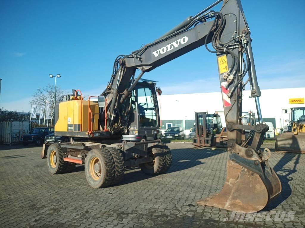 Volvo EWR 150 E Pelle sur pneus