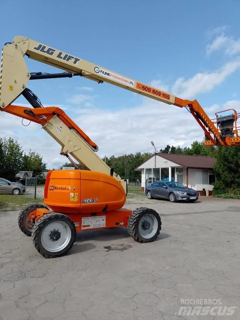 JLG 600 AJ Nacelles articulées