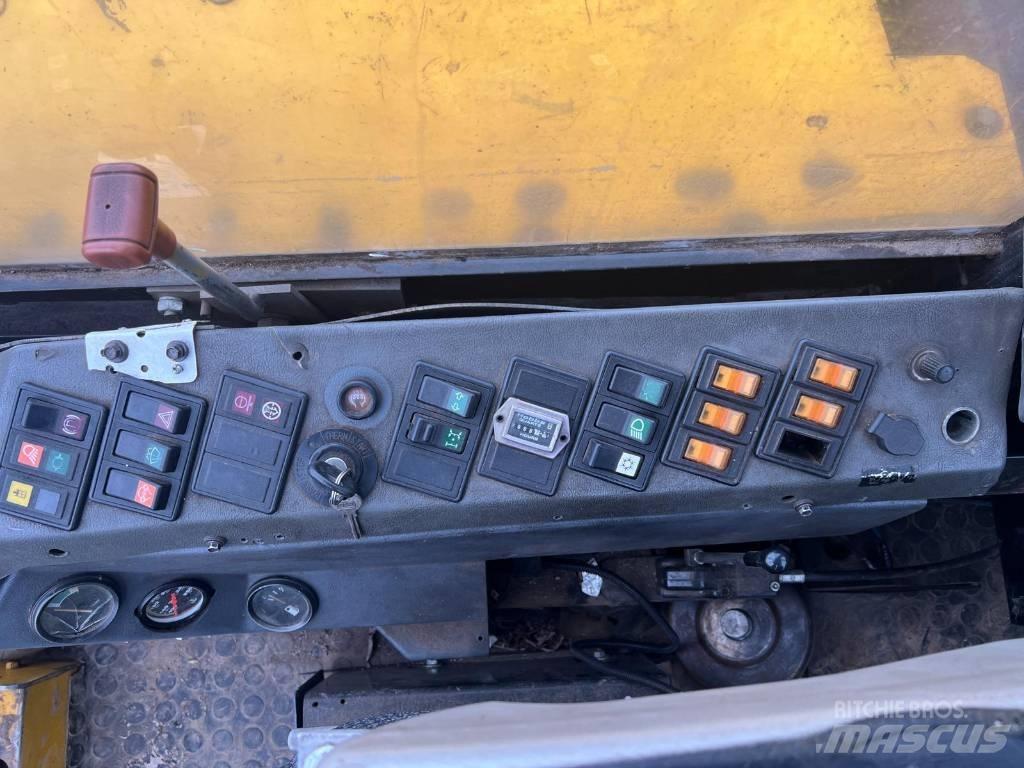 Yanmar C 60 R Tombereau sur chenilles