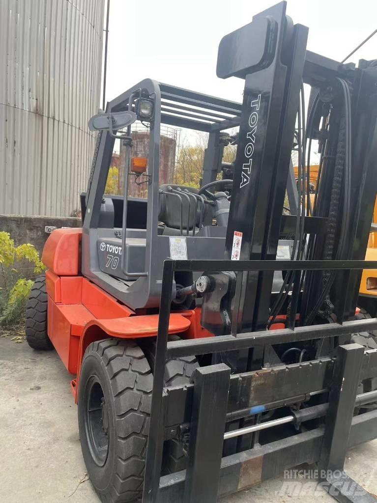 Toyota 7 Ton Chariots diesel