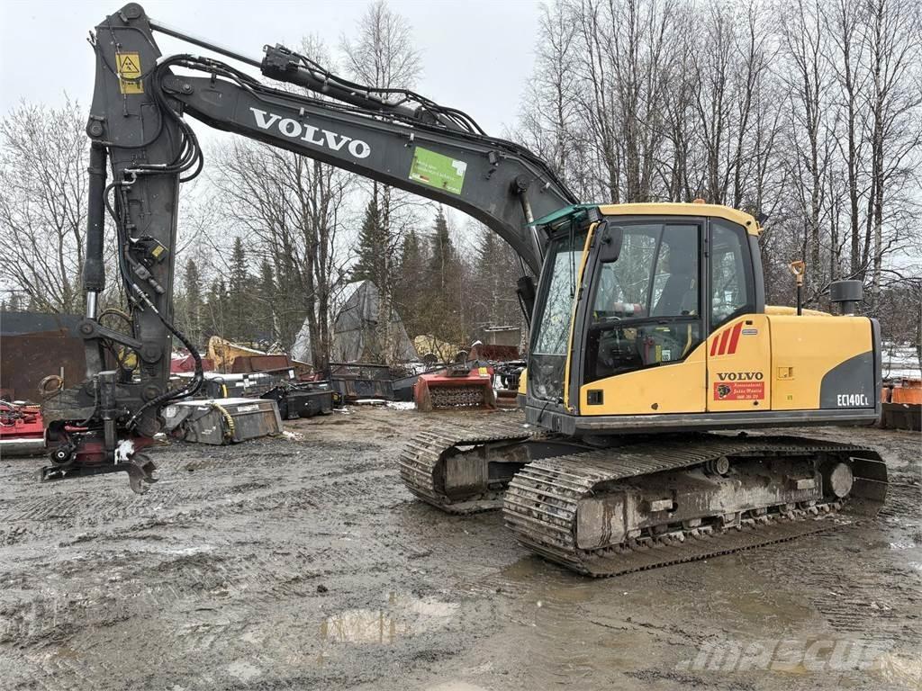 Volvo EC140CL Pelle sur chenilles