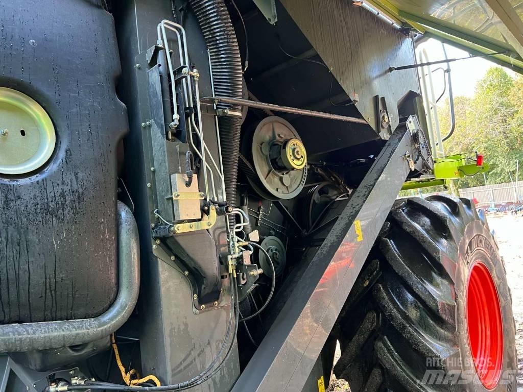CLAAS 750 Moissonneuse batteuse