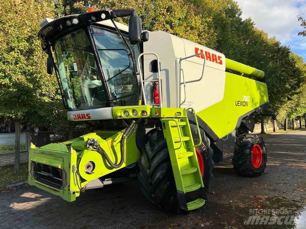CLAAS 750 Moissonneuse batteuse