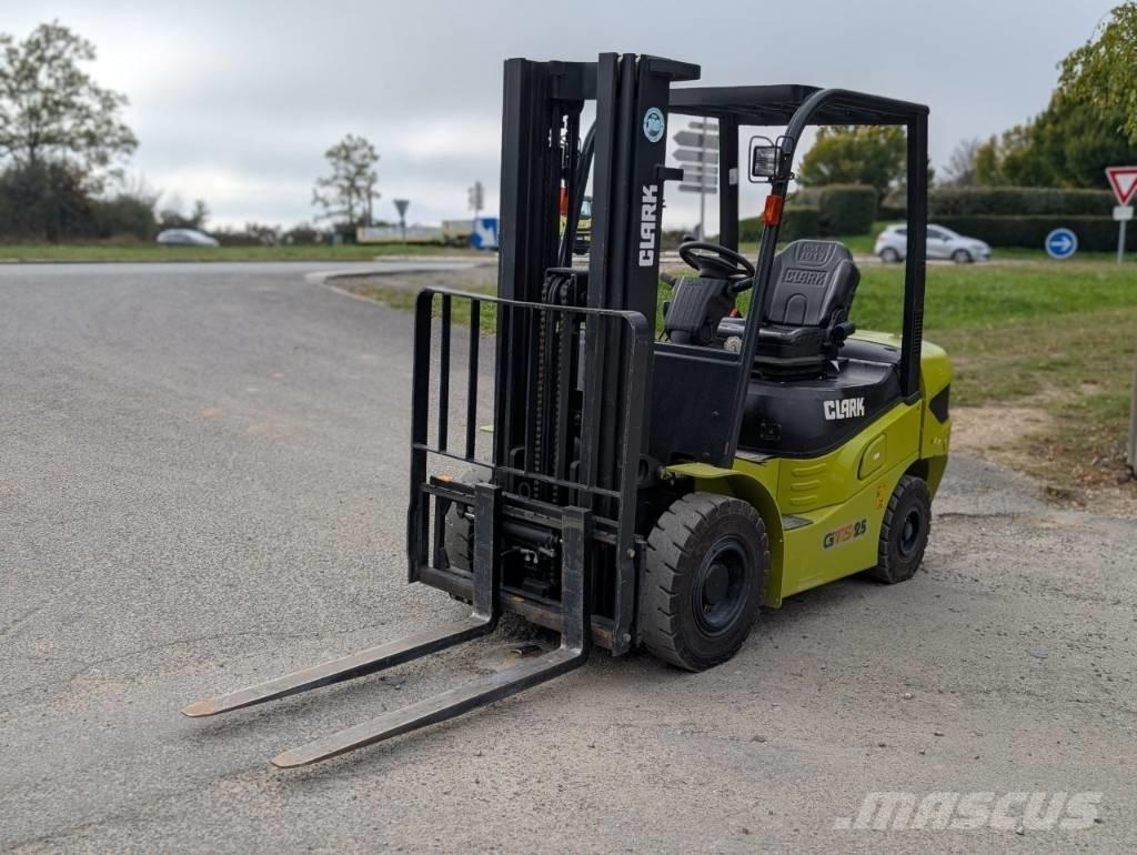 Clark GTS 25 D Chariots diesel