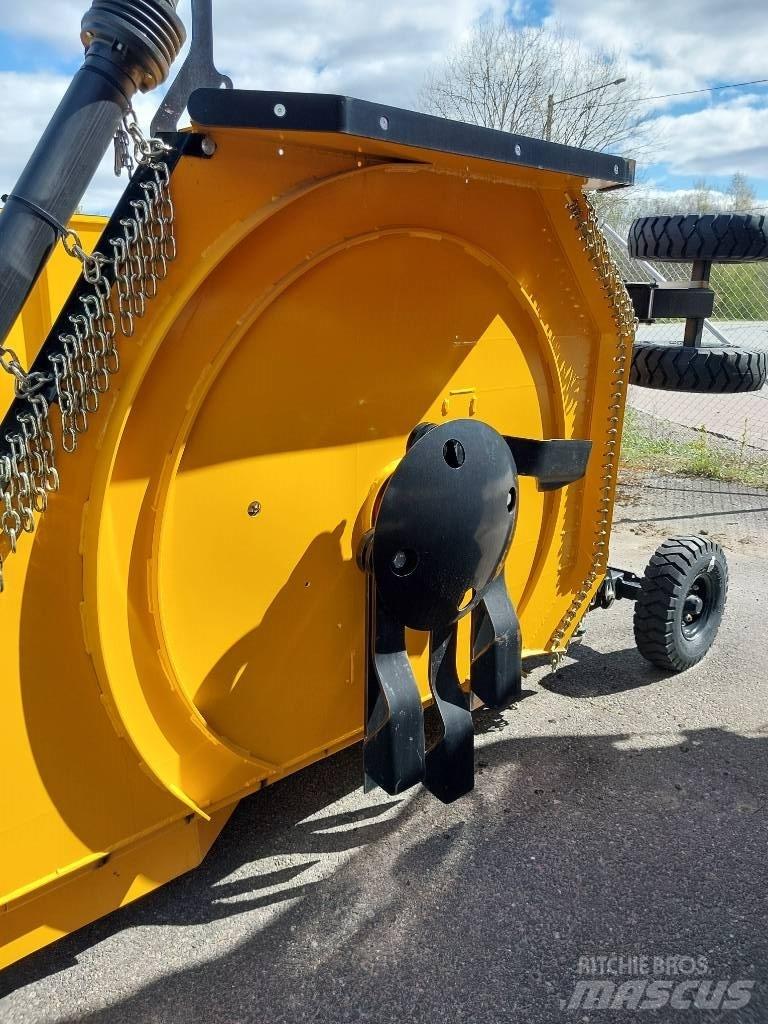 McConnel SR460 Broyeur / Gyrobroyeur / Epareuse