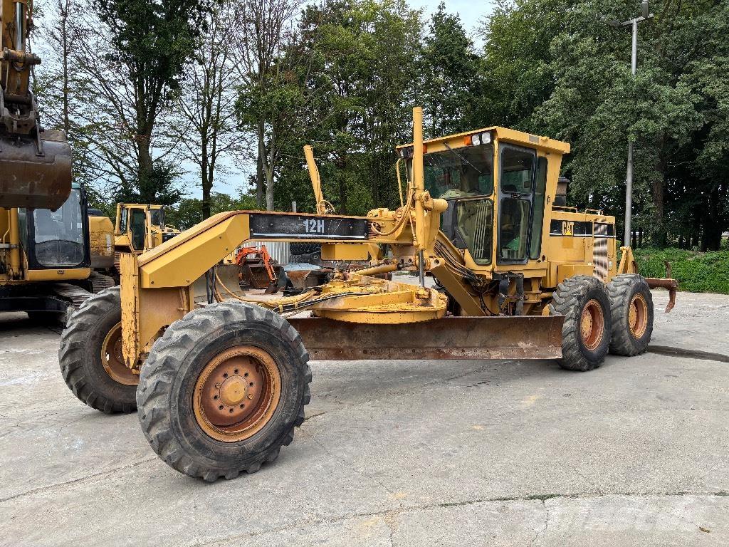 CAT 12 H Niveleuse