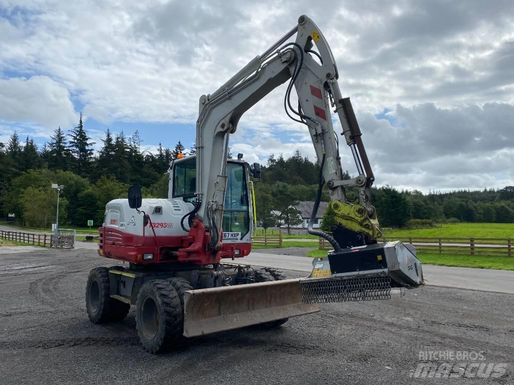 Takeuchi TB 295 W Pelle forestière