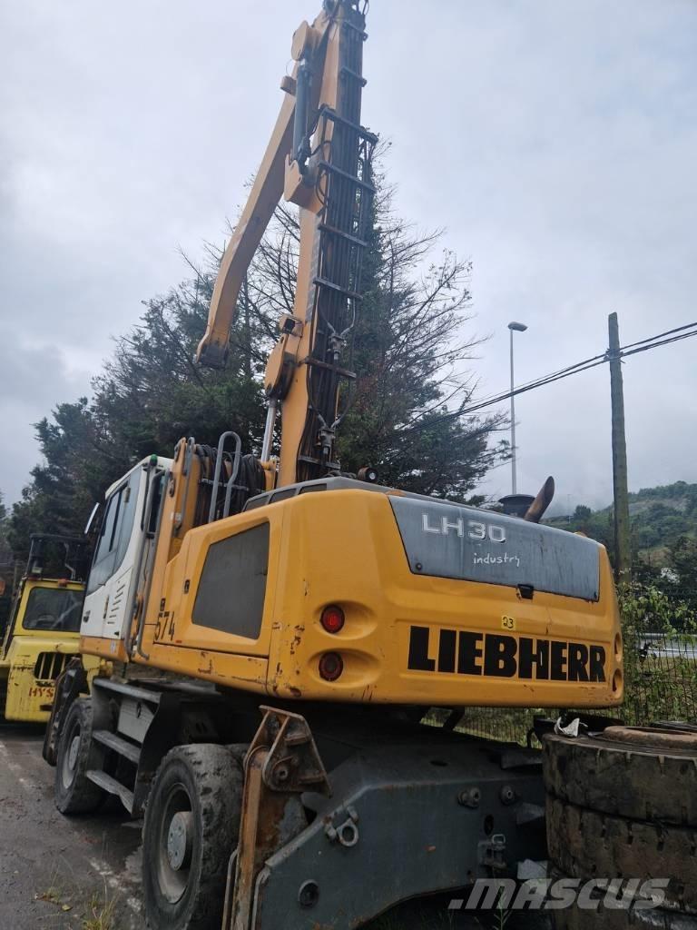 Liebherr LH 30 M Pelle à déchets